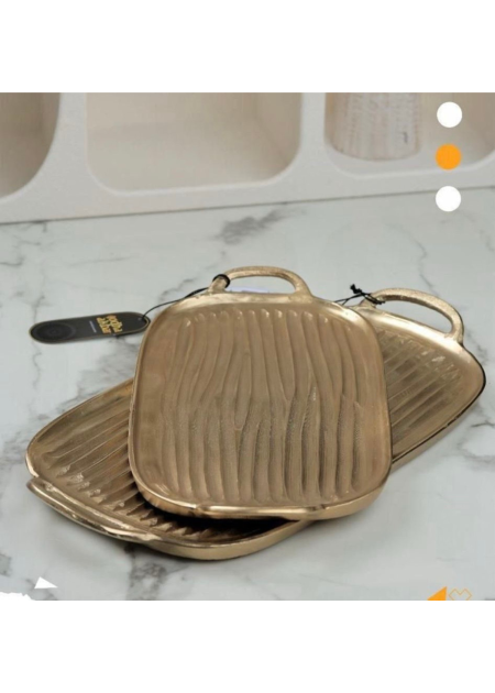 صواني مستطيل نحاس